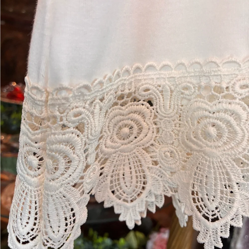 Zenana Outfitters Cream Lace-Hem Scoop Neck Tank - Picture 5 of 5